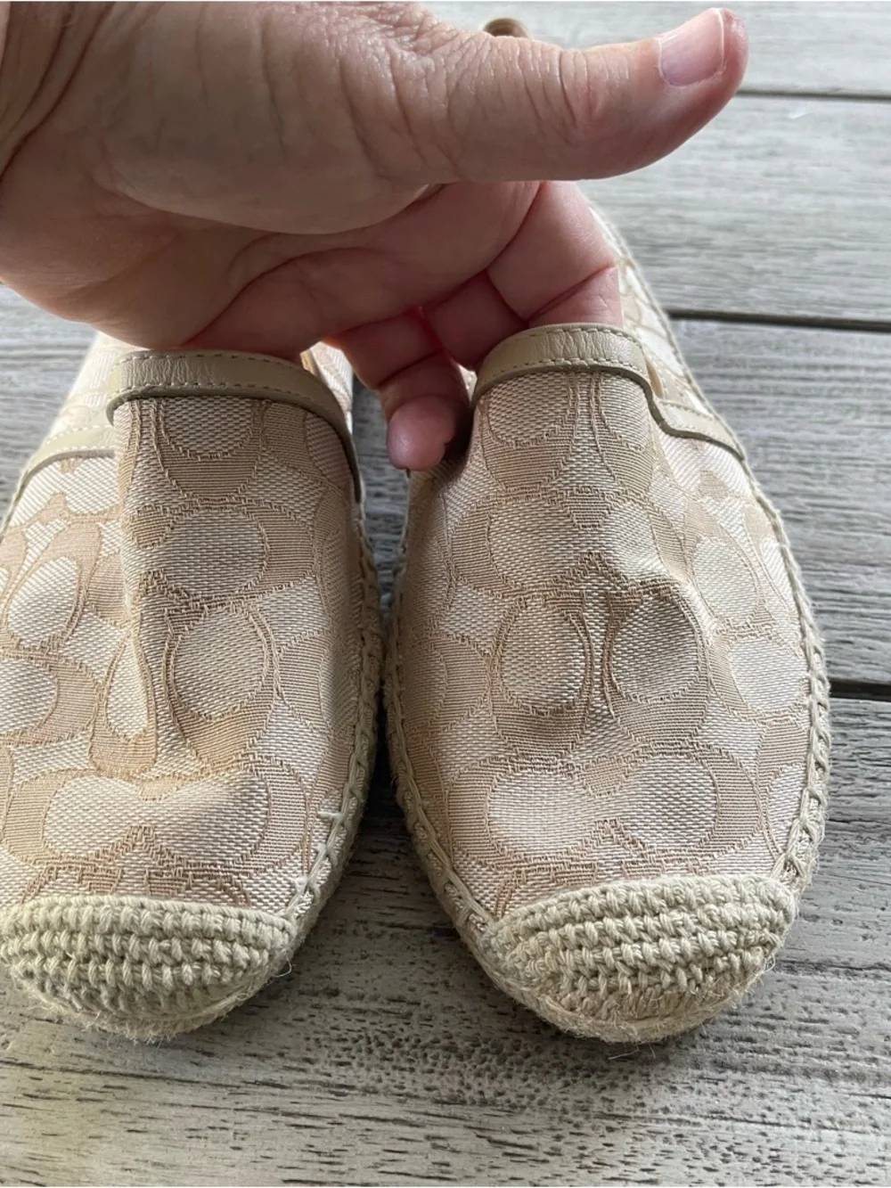 Coach Casey Tan Gold Signature Jacquard Alpargatas Espadrille Flats Size 7